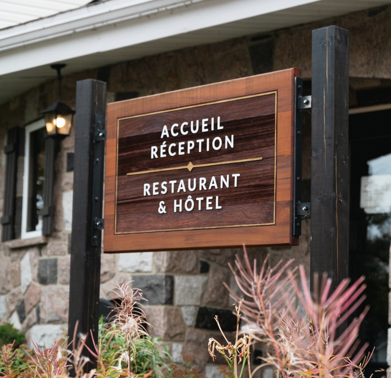 Pancarte.1croped auberge